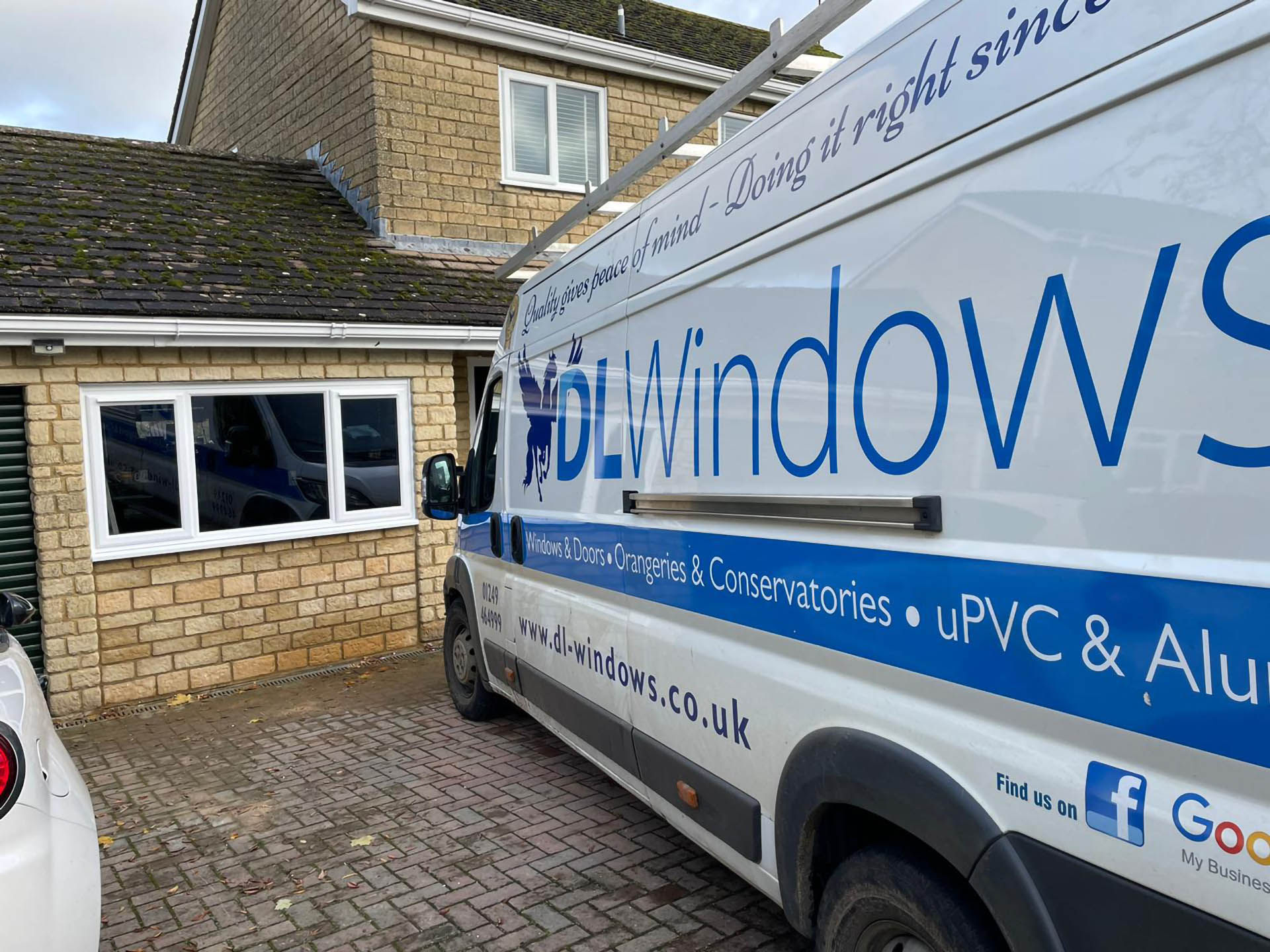 DL Windows van